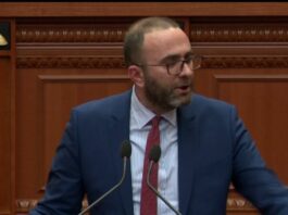 “Balluku po ndërton një shtet paralel për të penguar drejtësinë”, Bardhi: Po hetohet për 11 tendera me kosto 1.1 mld euro! Po ble heshtjen e bashkëpunëtorëve