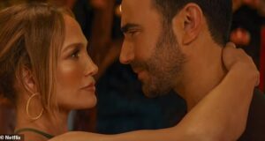 “Kimi elektrizuese” mes Jennifer Lopez dhe Brett Goldstein – çfarë po ndodh pas skenave?