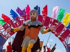 850 vite histori në një festival/ Mijëra njerëz mblidhen për një traditë që nisi në Mesjetë