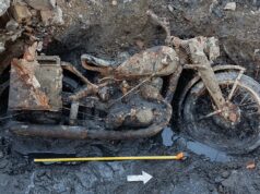 Danubi nxjerr zbuluar ushtarët e Wehrmachtit dhe motoçikletën e Luftës së Dytë Botërore